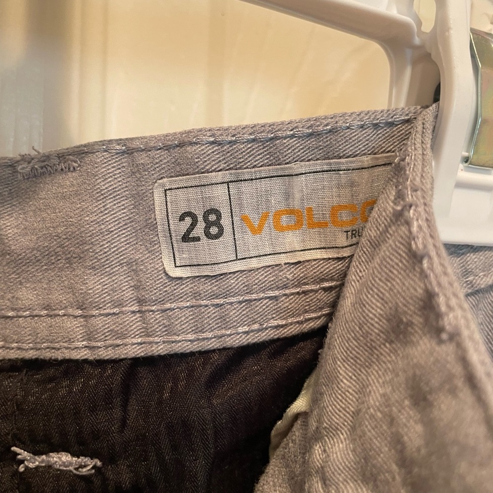 Volcom Shorts - Picture 3 of 3